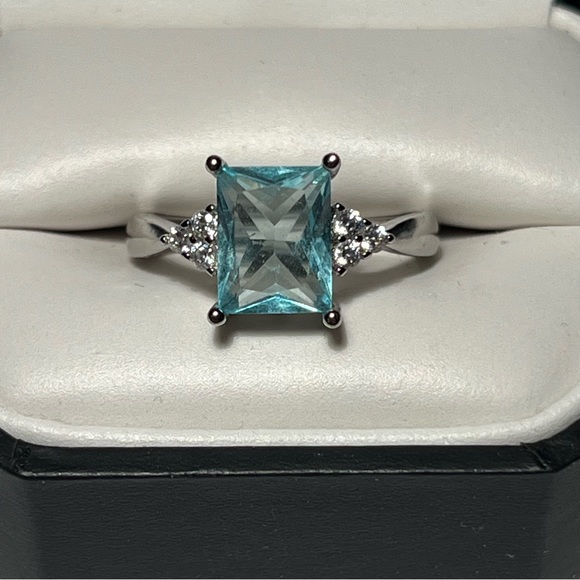 925 Sterling Silver Aquamarine Ring - Picture 2 of 6